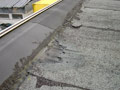 Sanierungsbedürftiges Dach